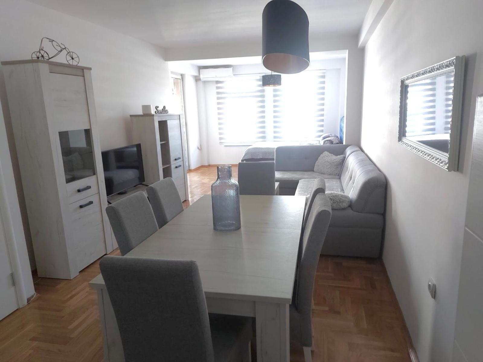 Center 4-setaliste Apartment Prijedor